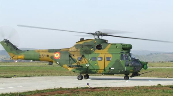 ”Carpathian Pumas”. Ceremonie înainte de plecarea în Mali a celor patru IAR-330 Puma