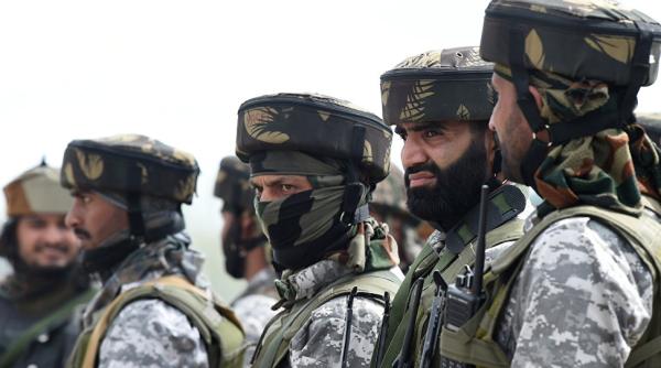 Premierul Pakistanului: India plănuieşte o operaţiune militară în Kashmirul pakistanez