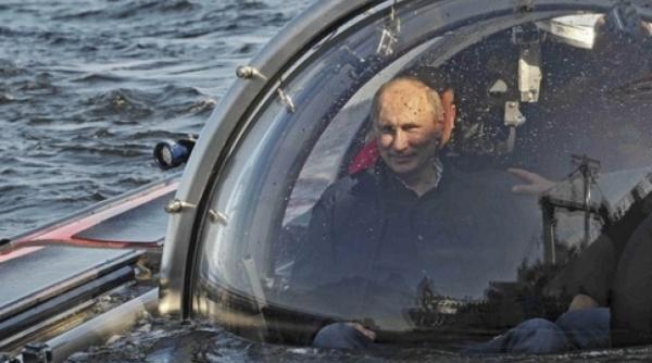 Marea Britanie a interzis exporturile de aparate subacvatice în Rusia