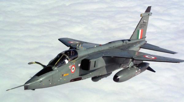 India renunță la schimbarea motoarelor pentru avioanele Jaguar
