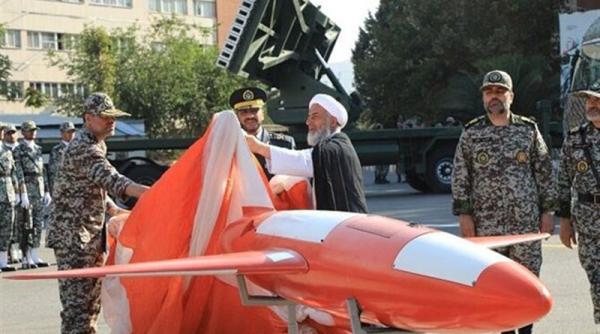 Iranul a prezentat un nou model de dronă despre care susţine că poate ataca ţinte "dincolo de frontiere"