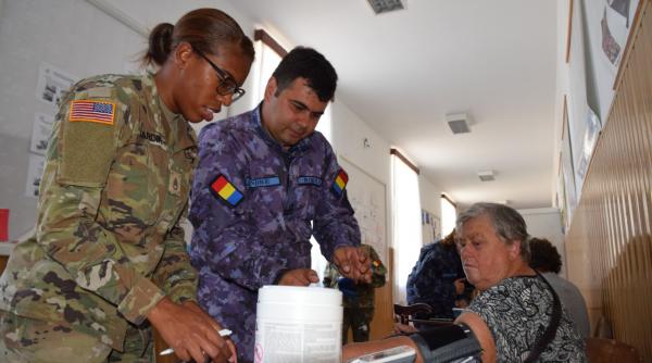 Medici din Garda Națională SUA, acțiune umanitară în Delta Dunării