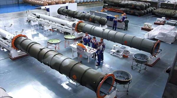 Rusia va începe producţia în serie a sistemului de rachete S-500 Prometeu