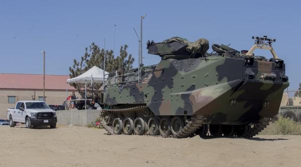 Vehicul amfibiu de atac, ghidat de la distanță, testat de US Marine Corps 
