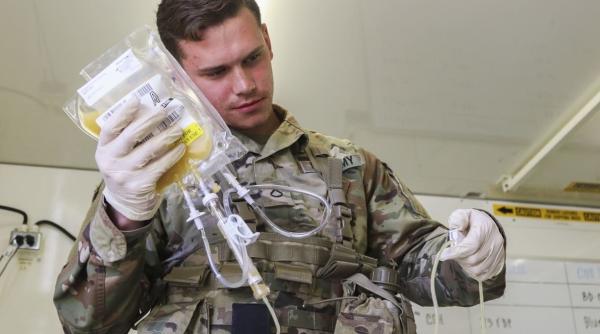 US Army testează metode de transport pentru a livra plasma de sânge pe câmpul de luptă