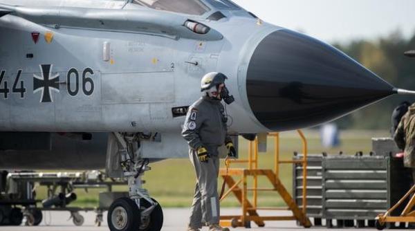 NATO ar desfășura, în prezent, un exercițiu militar cu armament nuclear