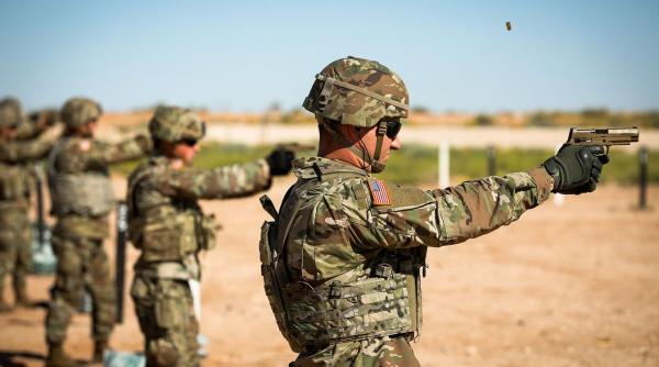 US Army a primit primul lot de pistoale M17 Sig Sauer
