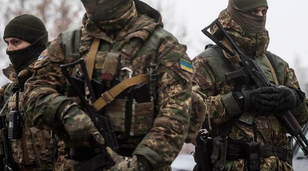 Ucraina a anunţat începerea retragerii trupelor sale şi ale separatiştilor proruşi de pe linia frontului în regiunea Lugansk