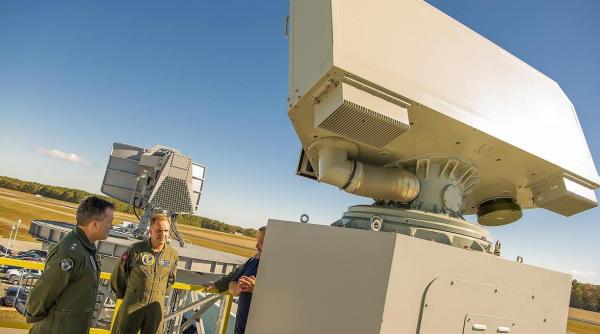 US Navy se echipează cu noul radar aerian AN/SPN-50