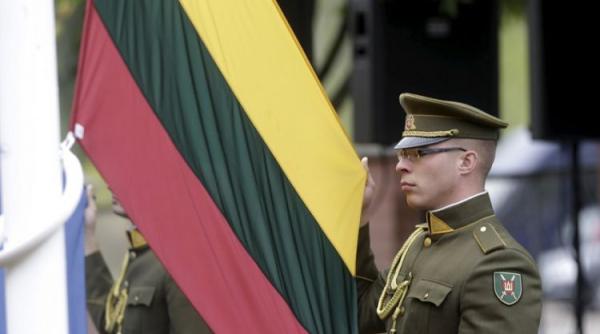 Lituania găzduieşte exercițiile militare NATO „Lupul de fier''