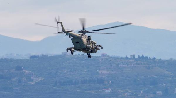 Rusia desfăşoară elicoptere militare la graniţa Siriei cu Turcia (Video)