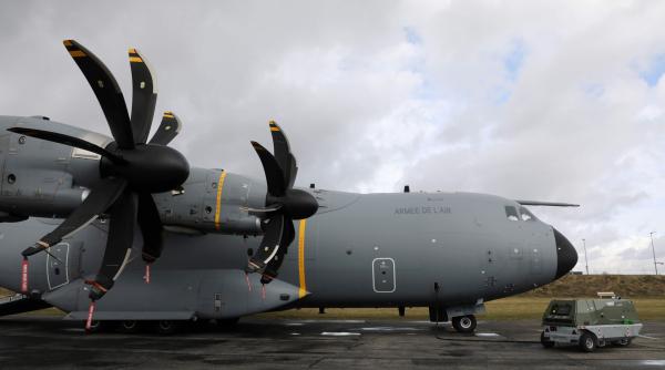 Germania refuză achiziţia a două avioane militare Airbus A400M