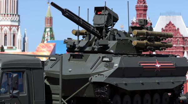 Rusia intenționează să producă roboți de luptă până în 2025