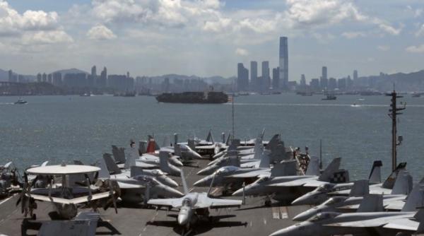 China a interzis US Navy escalele în portul Hong Kong