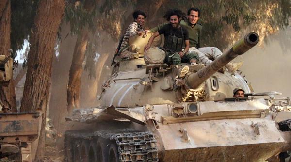 Armata mareşalului Khalifa Haftar, aproape să cucerească oraşul Tripoli cu ajutorul Rusiei