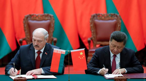 Refuzat de Rusia, Belarus a găsit ajutor în China