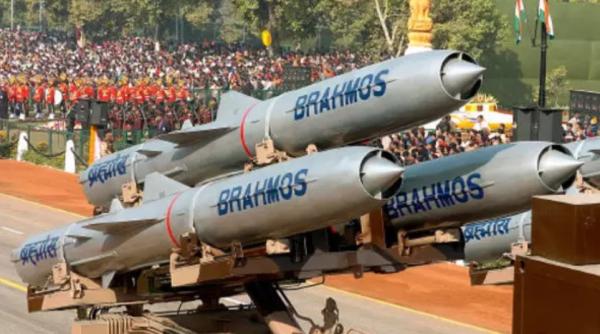 Filipine cumpără sistemul de rachete supersonice BrahMos 