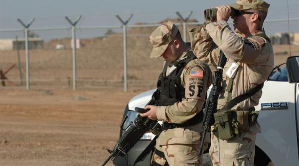 O rachetă a căzut lângă baza Balad care găzduiește trupe SUA în Irak