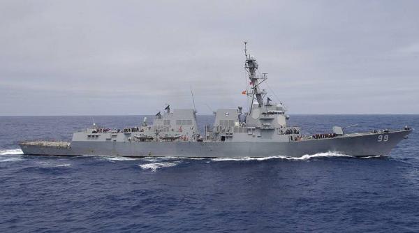 Rusia se apără și acuză SUA după incidentul dintre nava de război rusă și distrugătorul USS Farragut