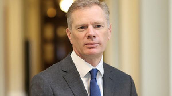 Ambasadorul britanic în Iran, declarat 'persona non grata', a părăsit temporar țara