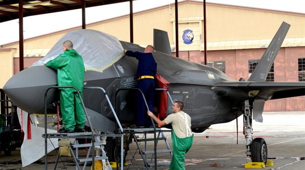 Până în martie Turcia va fi eliminată complet din programul de producție F-35