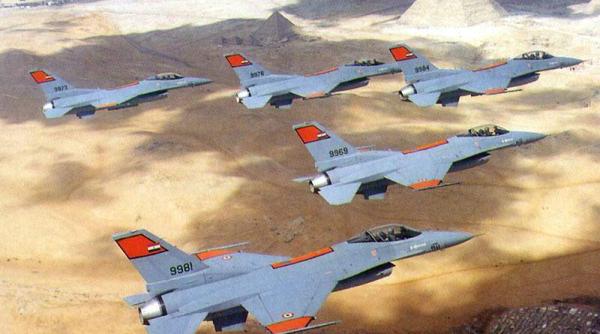 Un F-16 s-a prăbușit în Sinai. ISIS susține că avionul a fost doborât