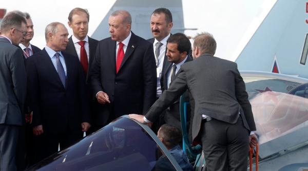 Reticența Occidentului de a transfera tehnologie militară Turciei determină Ankara să se apropie de Rusia