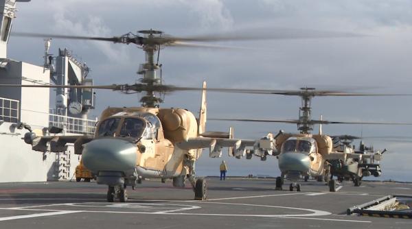 Elicopterele de atac Ka-52 și cele Apache AH-64D, modele deținute de Egipt, au dat nas în nas în Marea Mediterană