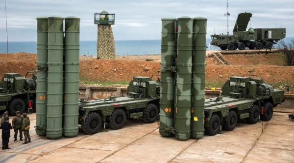 Rusia promite Indiei: Livrarea celor cinci sisteme de apărare aeriană S-400 se va face la timp