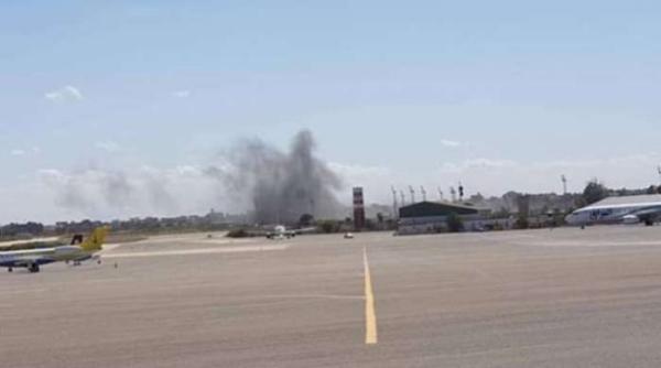 Bombardament asupra aeroportul din Tripoli. Armata mareșalului Haftar a folosit un lansator de rachete ruses Grad