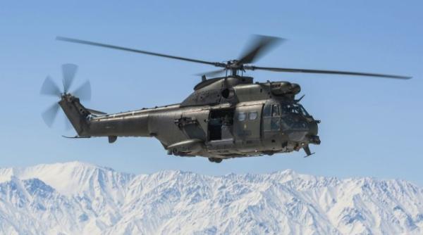 Royal Air Force: 30.000 de ore de zbor cu elicopterele Puma 330E HC2
