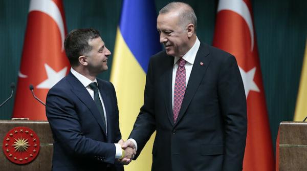 Ucraina şi Turcia îşi extind relaţiile în domeniile militar şi comercial