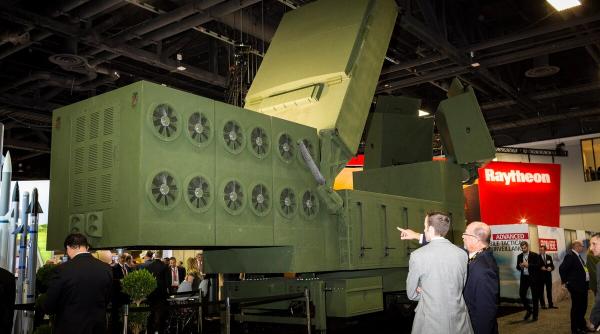 Un inginer al companiei americane de apărare Raytheon a vândut Chinei secrete tehnologice militare 