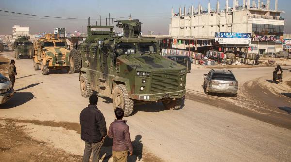 Războiul din Siria: Turcia a trimis în Idlib un convoi militar format din 150 de vehicule