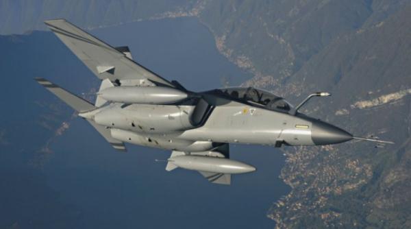 Azerbaidjan cumpără avioane Leonardo M-346