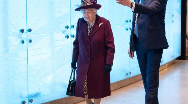 Regina Elisabeta a II-a muțumește serviciului MI5