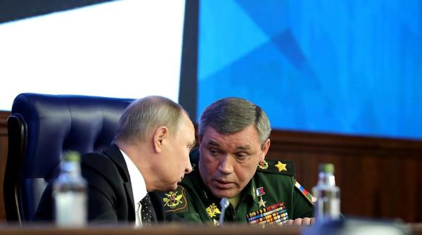 Putin: Vrem oare să vedem mașini incendiate pe străzile Rusiei?