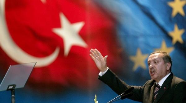 Valentin Naumescu: Turcia a lansat, în premieră, o bombă cu oameni către Europa. Atac mârșav al președintelui Erdogan