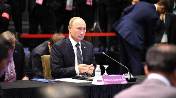 Kremlinul dă asigurări că Putin e protejat 24 de ore din 24 de noul coronavirus