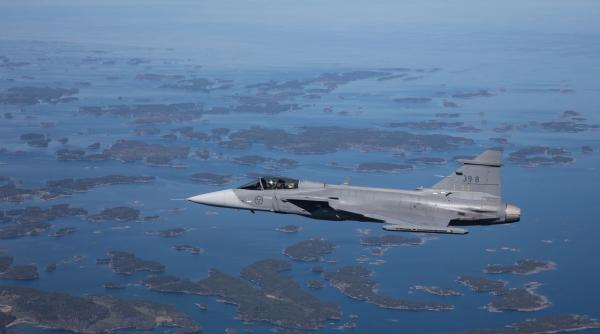 Avionul Gripen E/F a intrat în faza de testare a sistemelor de senzori