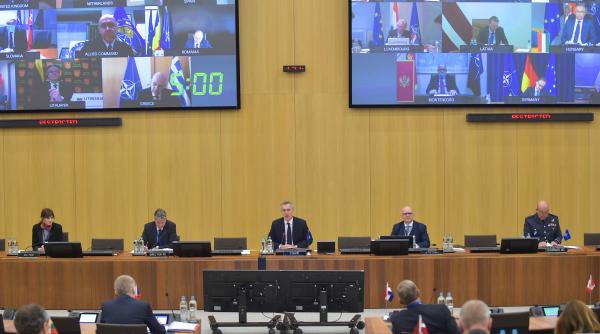 NATO se angajează în lupta împotriva pandemiei 