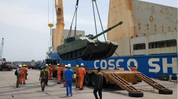 Nigeria a primit un lot de vehicule blindate din China