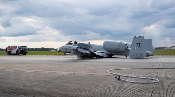 O aeronavă A-10C Thunderbolt II a US Army, aterizare de urgență cauzată de o situație tehnică
