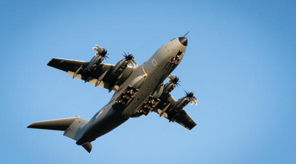 Un A400M a efectuat zborul inaugural. Aeronava militară va ajunge sub comanda Luxemburgului