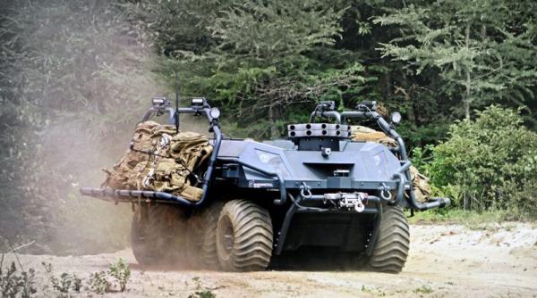 Forțele armate ale Marii Britanii au comandat vehicule terestre fără echipaj Mission Master-Cargo