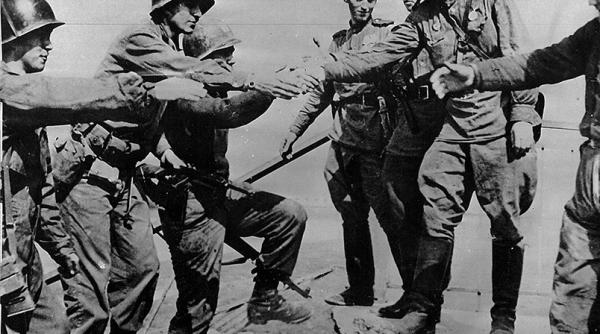 Trump și Putin, declarație comună rară care marchează întâlnirea US Army cu Armata Roșie în 1945