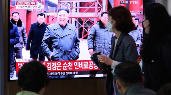 Kim Jong-Un a reapărut la Phenian, după o absență de aproape 3 săptămâni (Video)