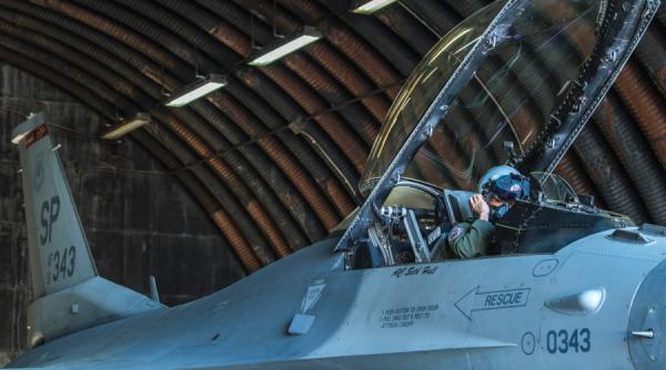 Primul F-16 Block 50 care a depășit 10.000 de ore de zbor