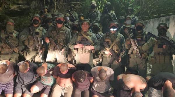 Presupusa invazie eșuată din Venezuela. Unsprezece persoane prezentate drept ''terorişti'' au fost arestate (Video)