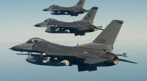 Rușii plănuiesc să dezvolte un nou avion care să concureze cu cele mai moderne versiuni ale F-16